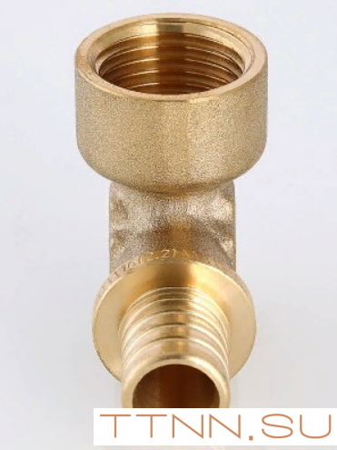 Угольник аксиальный Valtec 20х1/2 VTm.452.BG.002004 с переходом на внутреннюю резьбу Угольник аксиальный Valtec 20х1/2 VTm.452.BG.002004 с переходом на внутреннюю резьбу